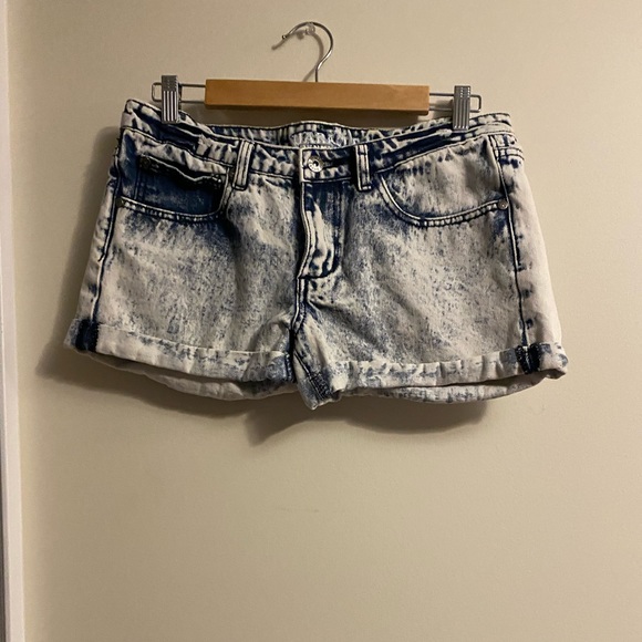 Short - Picture 1 of 5